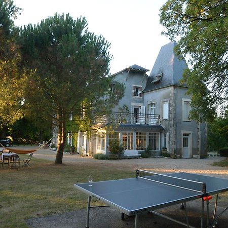 Villers-les-Ormes Domaine De Treuillaud B&B 외부 사진